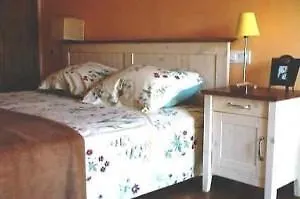 Tresmentiras בית הארחה